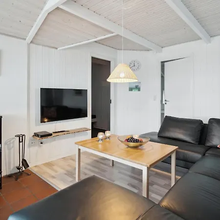 Awesome Home In Sjolund With Sauna Sjølund
